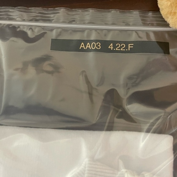 Roaman’s White Peek-A-Boo Sleeve Crewneck Sweater Sweatshirt Size 14/16 - Picture 10 of 10